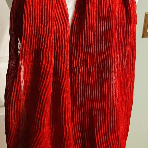 NWT Handmade Crinkled Red Scarf by Sana – Modern Minimalist Chic - Picture 3 of 5